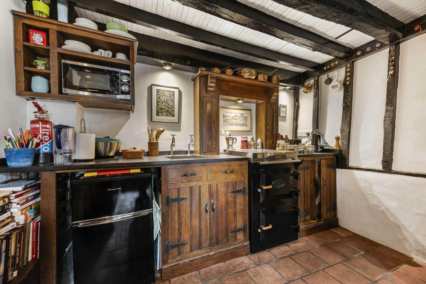 1 bed property in New Street, Henley-On-Thames